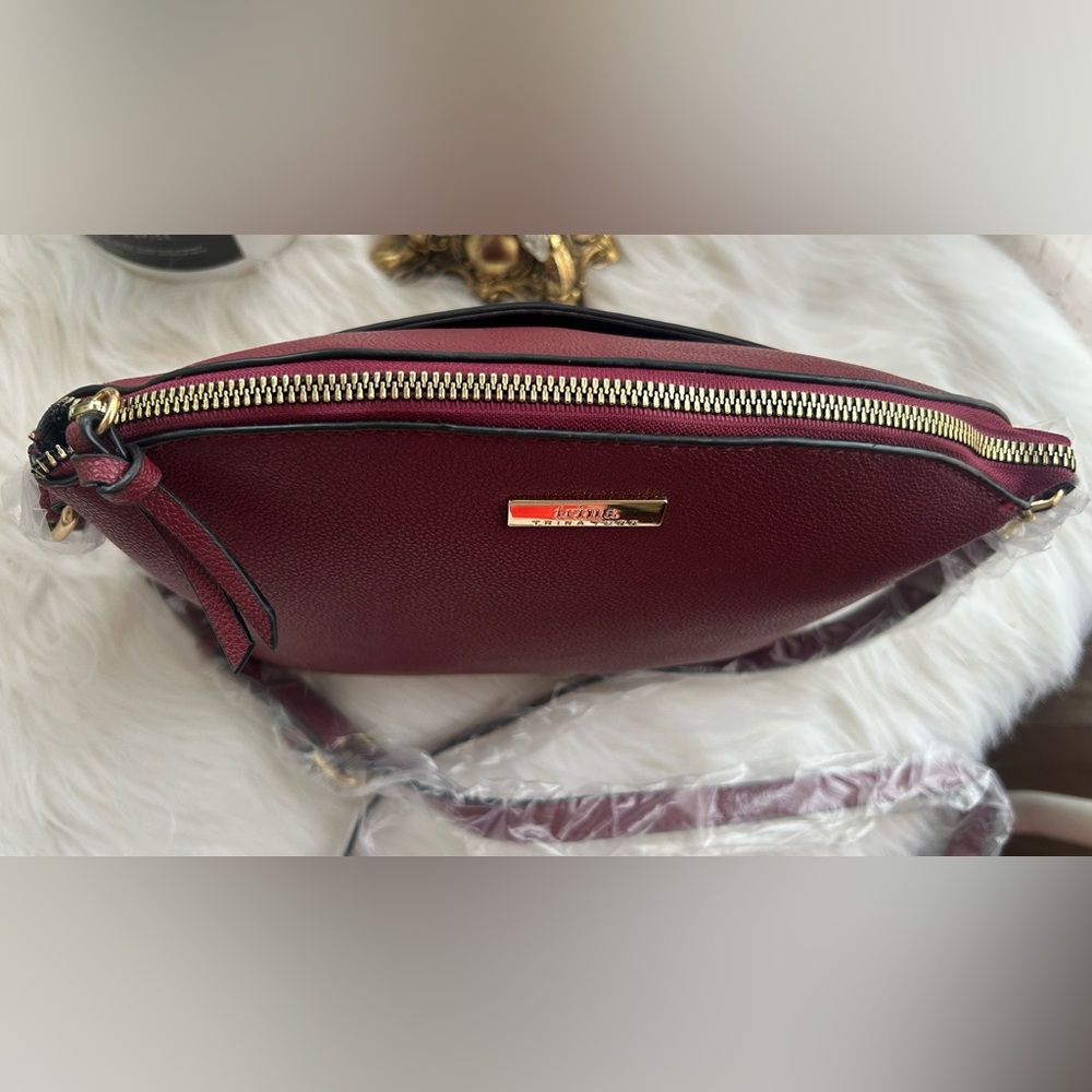 Trina Turk NWT Crossbody Bag - Picture 10 of 16